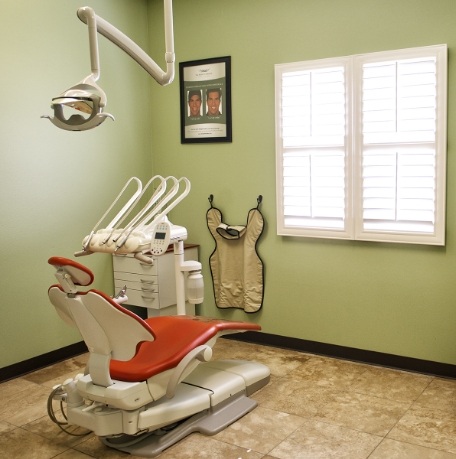 Dental treatment room